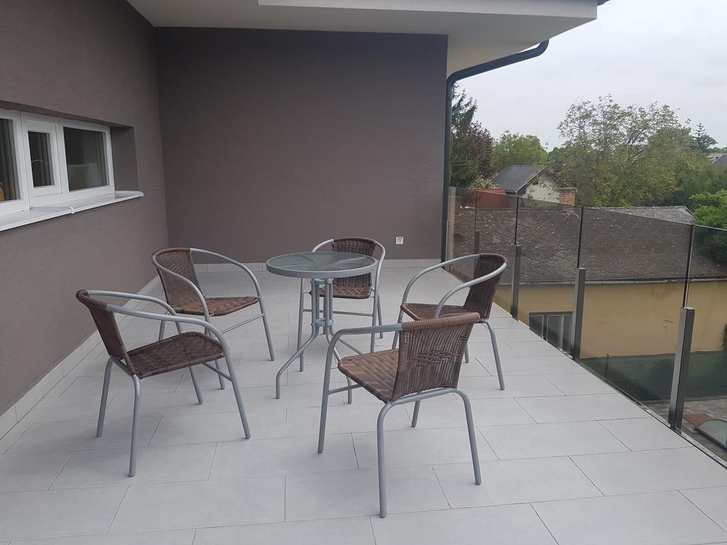 Francesca Apartman Siófok Exteriör bild